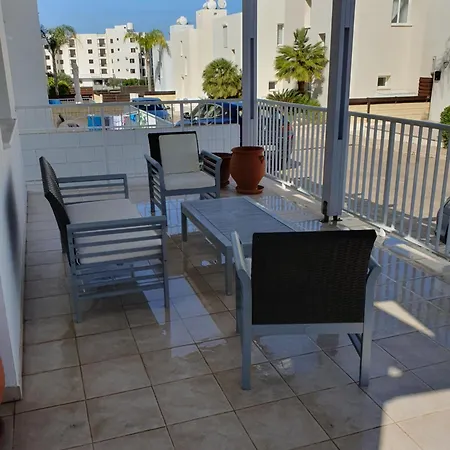 Thalia Dafni 1 * Paralimni